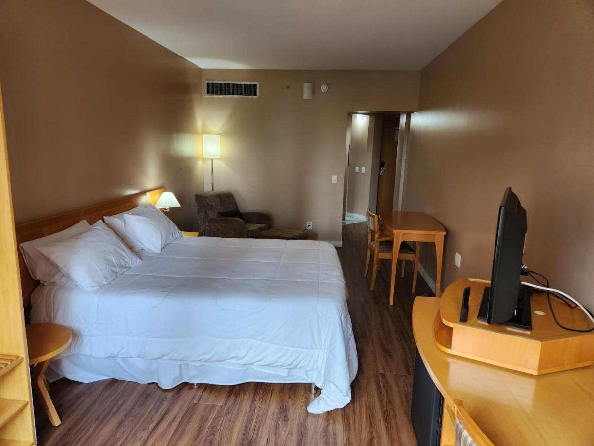 בראוארי Flat Em Sol Alphaville Hotel & Residence-Vlc Stays מראה חיצוני תמונה