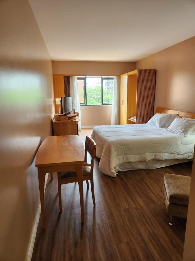 בראוארי Flat Em Sol Alphaville Hotel & Residence-Vlc Stays מראה חיצוני תמונה